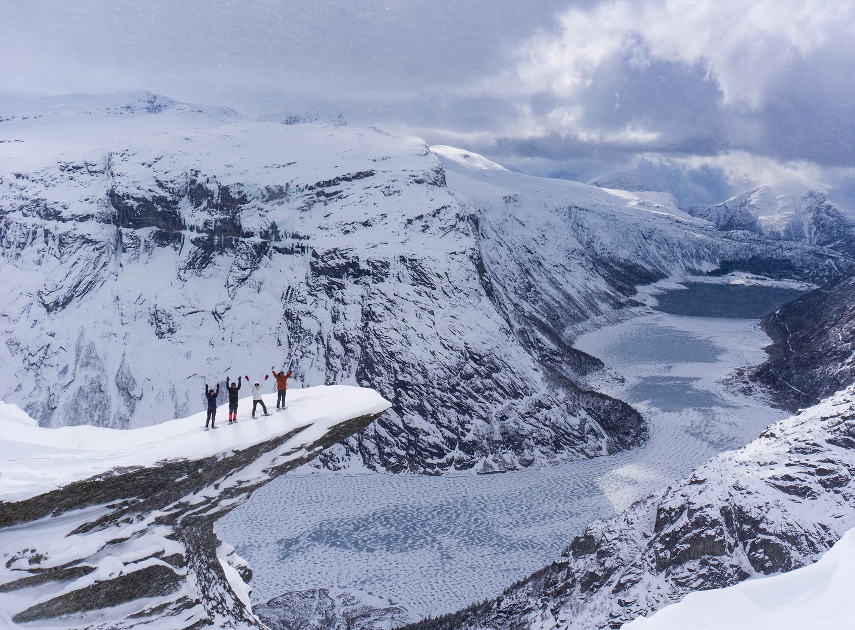 Trek Aventure Itinérance raquette des glaciers aux fjords Norvègien