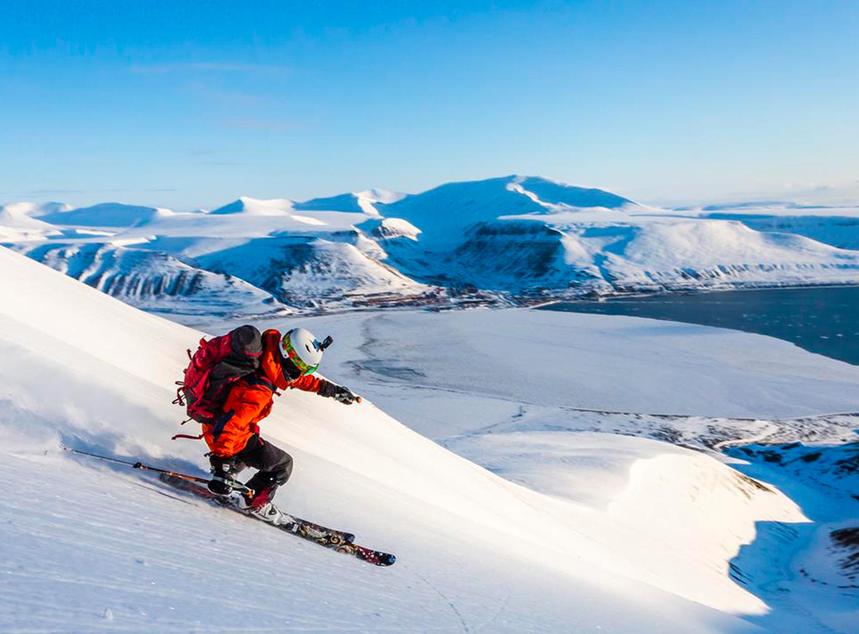 Trek Aventure Ski de randonnée au Svalbard : Immersion à Isfjord Radio lodge